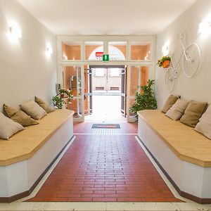 Student'S Hostel Estense